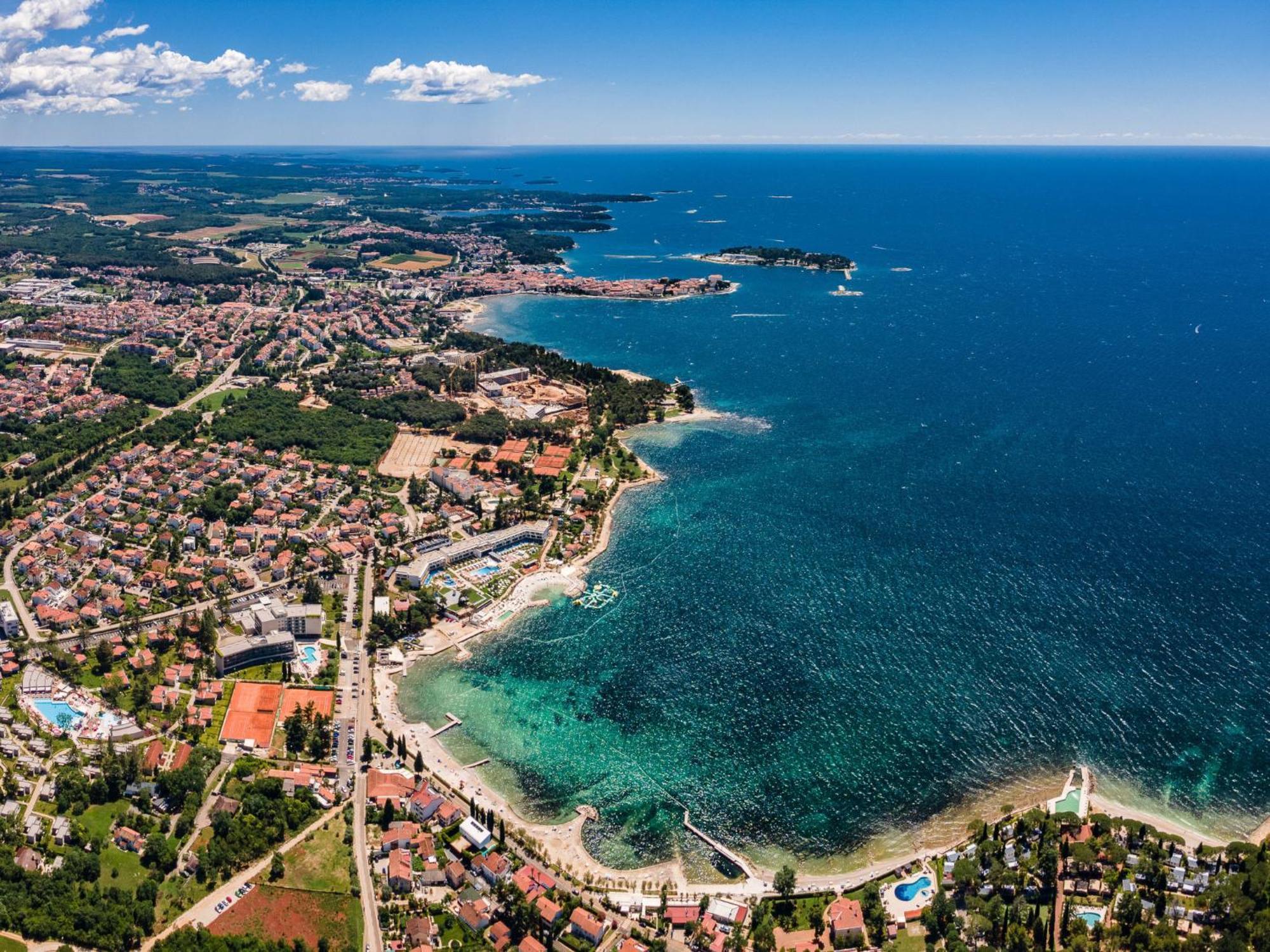 Center Sea By Interhome Porec