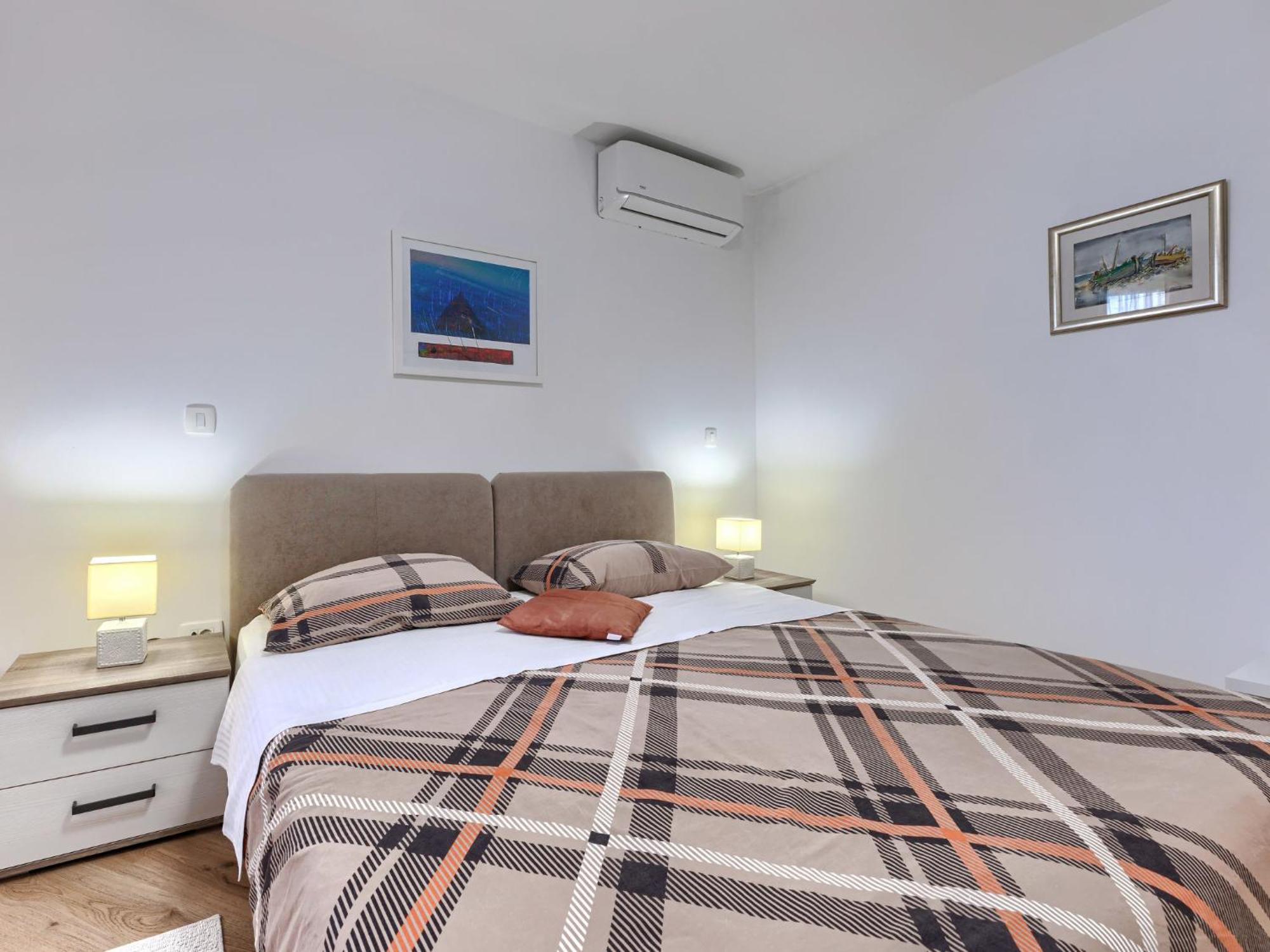 Center Sea By Interhome * Poreč